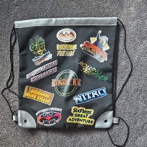 Gray‎ and Black Drawstring Bag with Graphic Accents